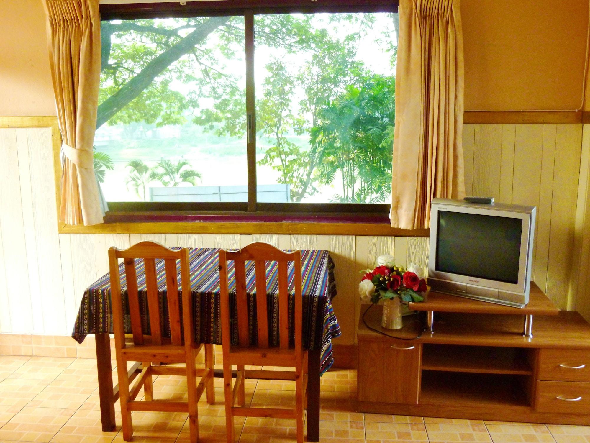 Hollanda Montri Guesthouse Chiang Mai Eksteriør billede