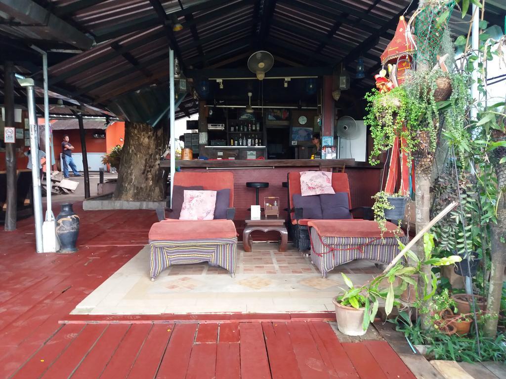 Hollanda Montri Guesthouse Chiang Mai Eksteriør billede