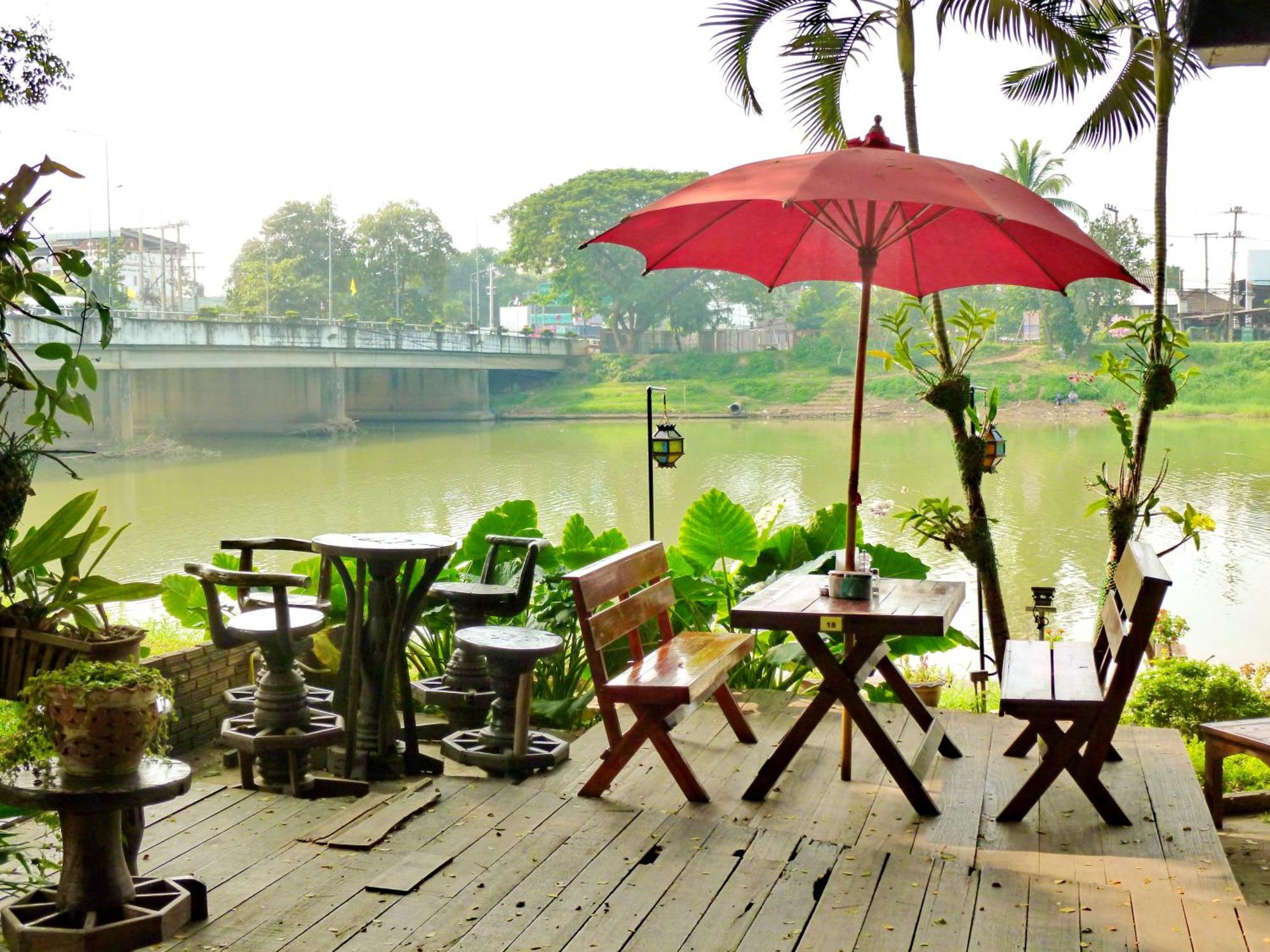 Hollanda Montri Guesthouse Chiang Mai Eksteriør billede