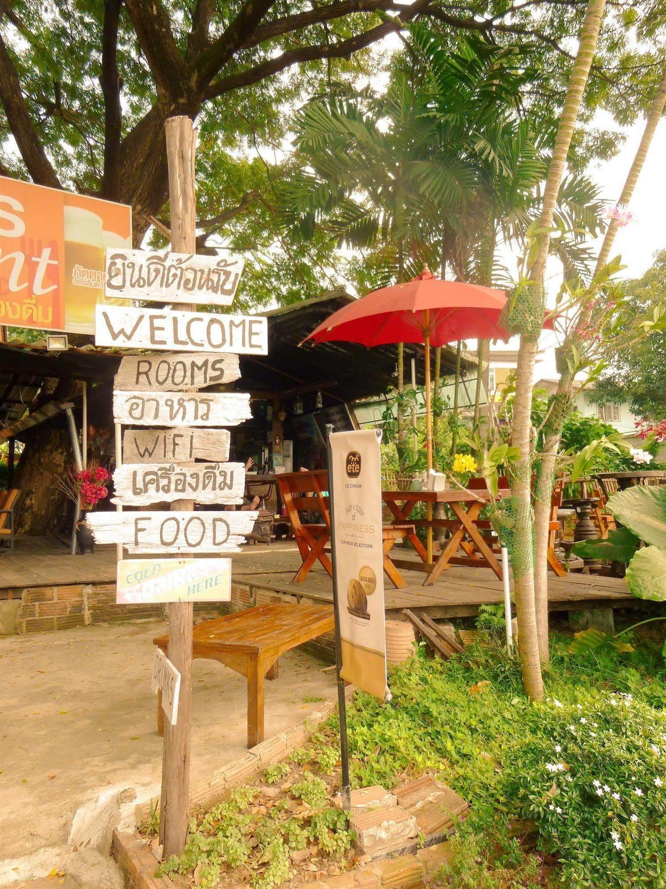 Hollanda Montri Guesthouse Chiang Mai Eksteriør billede